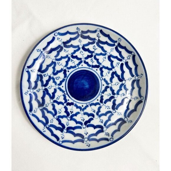 Vintage Miniature Porcelain Children's or Dollhouse Tea Set in Blue/White - Picture 5 of 10